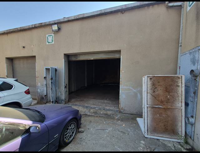64M² WAREHOUSE TO LET IN DENVER